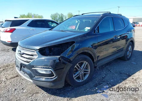 2017 Hyundai Santa Fe Sport 2.4L z USA, uszkodzony, nr VIN 5XYZUDLB4HG416140